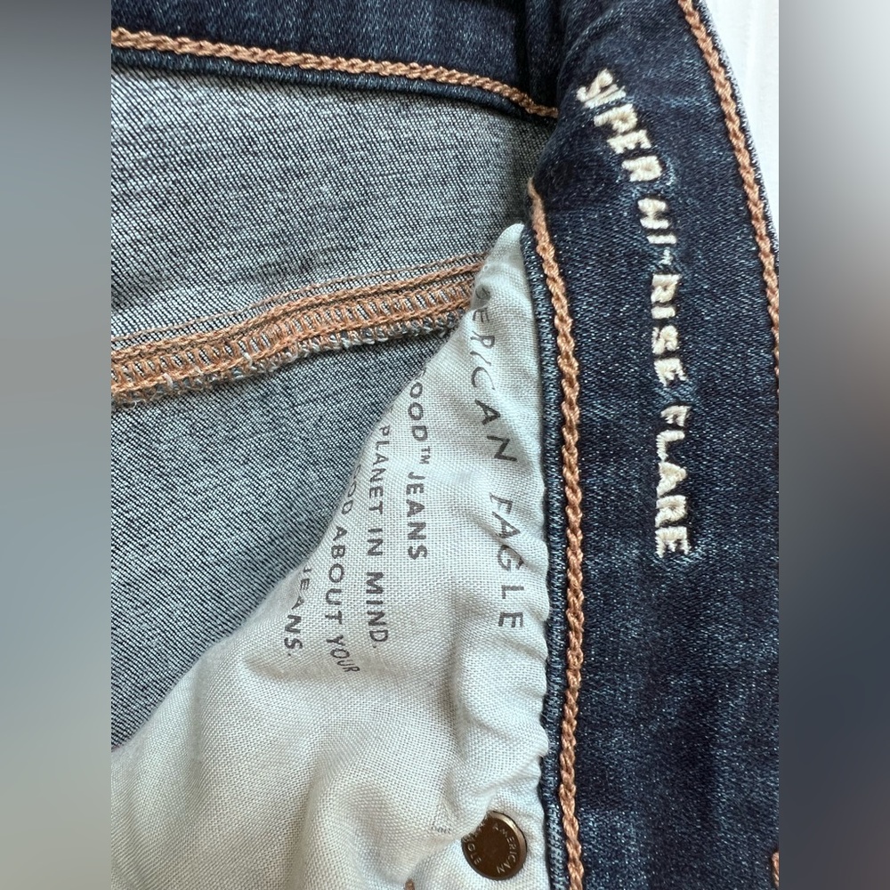American Eagle Outfitters Next Level Stretch Women's Dark Blue Flared Jeans SZ 2 - Picture 13 of 14